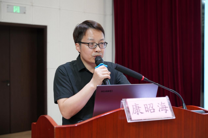 “孕+计划岳阳公益行”精彩开启：生育补贴现场落地专家讲座暖心护航(图2)