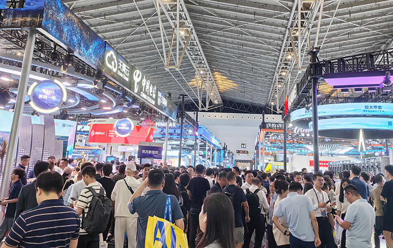 2025世界人工智能大会：AI科技盛宴赋能千行百业(图1)