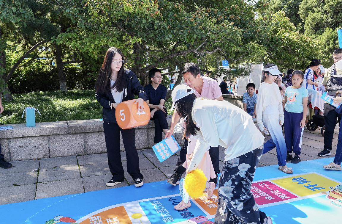 2025年全国食品安全宣传周国家卫生健康委主题日活动在京举办(图2)