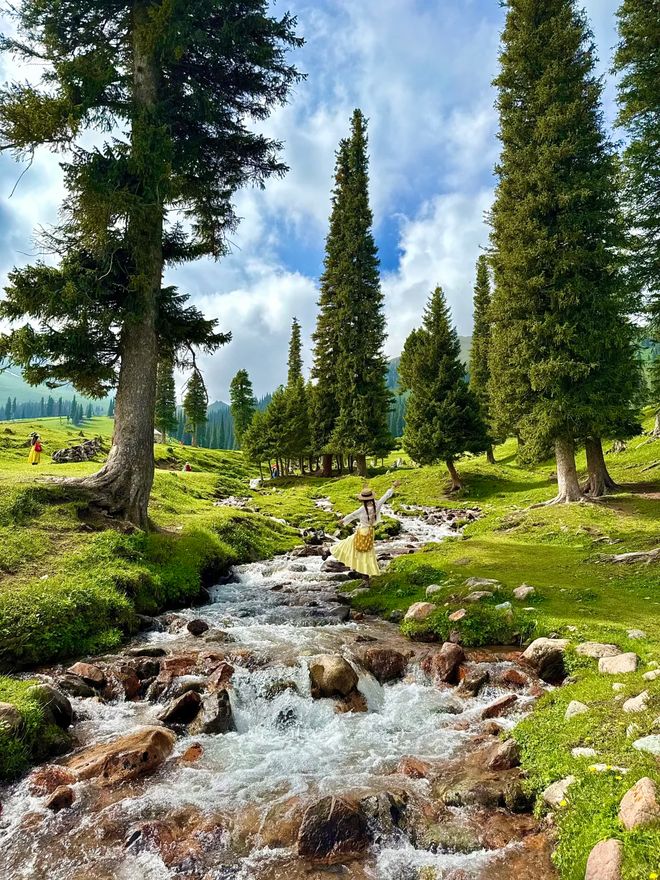 去新疆旅游8天路线规划+避坑指南新疆乌鲁木齐报名八日游多少钱