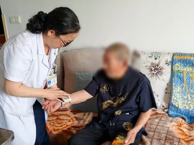 简阳：以AI赋能养老绘就智慧康养幸福图景(图3)