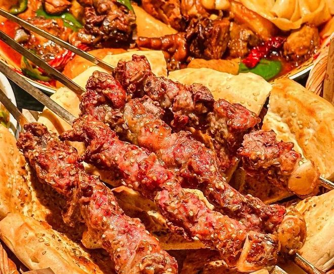 去新疆玩10天要准备多少钱?最新品质小团报价及路线规划方案(图4)