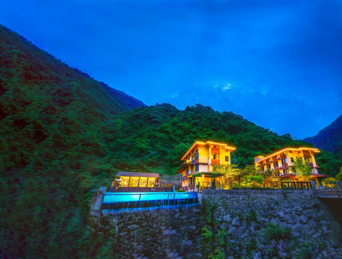 退休旅游新方式：领头雁旅行社“走亲式”旅游把山水变成家的延伸(图2)