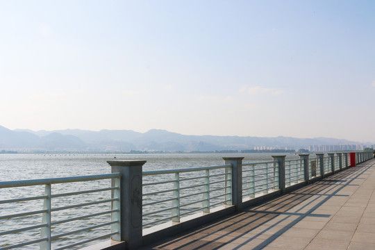 云南昆明香格里拉报团旅游省钱攻略：报团5天4晚行程规划消费透明(图6)