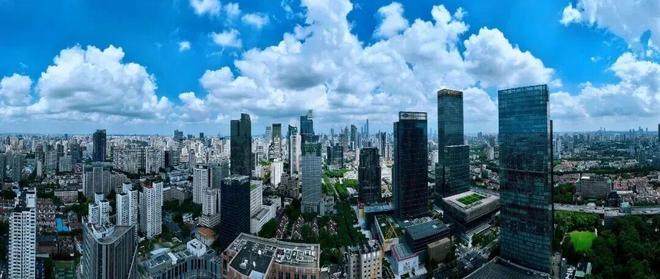 建成与社会主义现代化国际大都市中心城区相匹配的健康城区示范标杆丨静安区“十五五”规划解读访谈(图1)