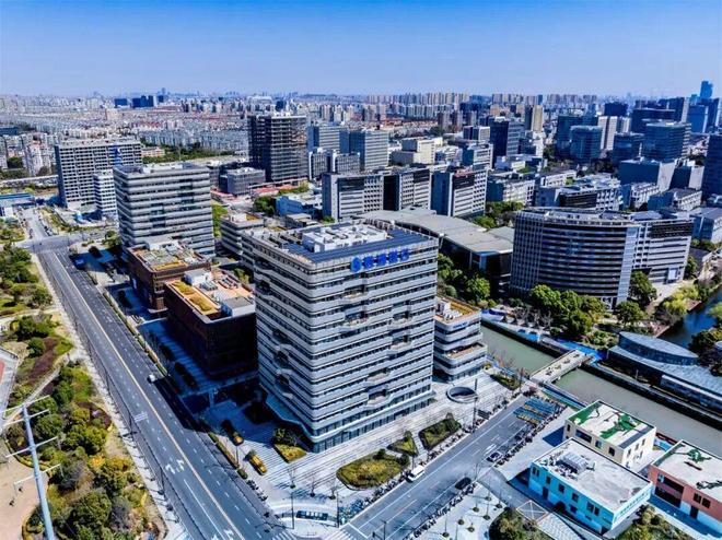 建成与社会主义现代化国际大都市中心城区相匹配的健康城区示范标杆丨静安区“十五五”规划解读访谈(图6)