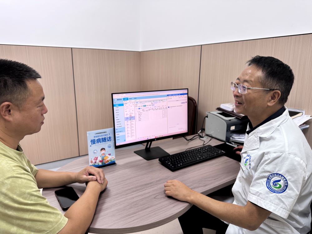 四川省首个全域试点落地绵阳：AI医疗“下沉”到村群众看病省时又安心(图2)