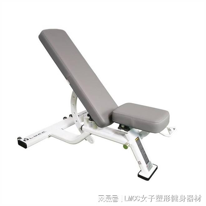 卧推凳练背女子塑形注意事项