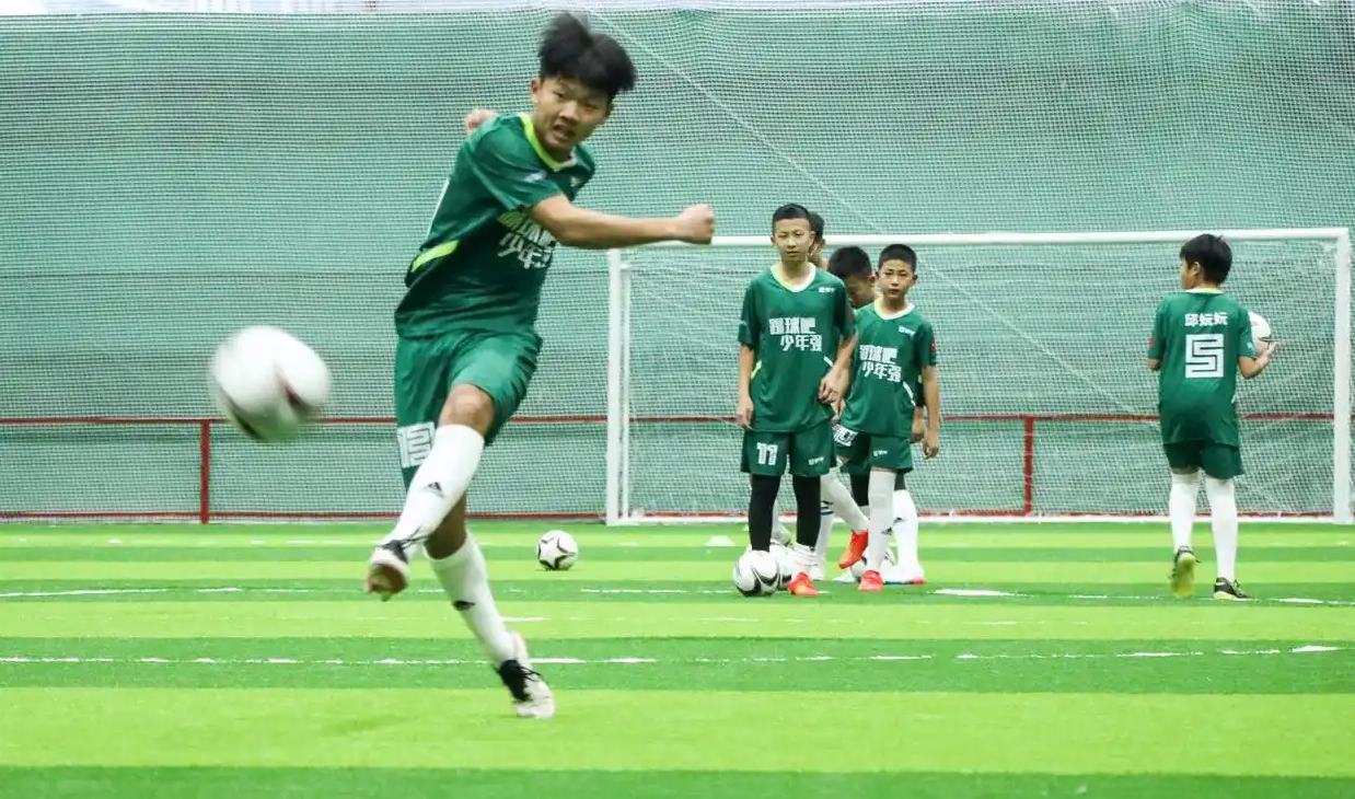 草原涓滴汇奔流——蒙牛营养普惠工程荣获第二届“内蒙古慈善奖”(图2)